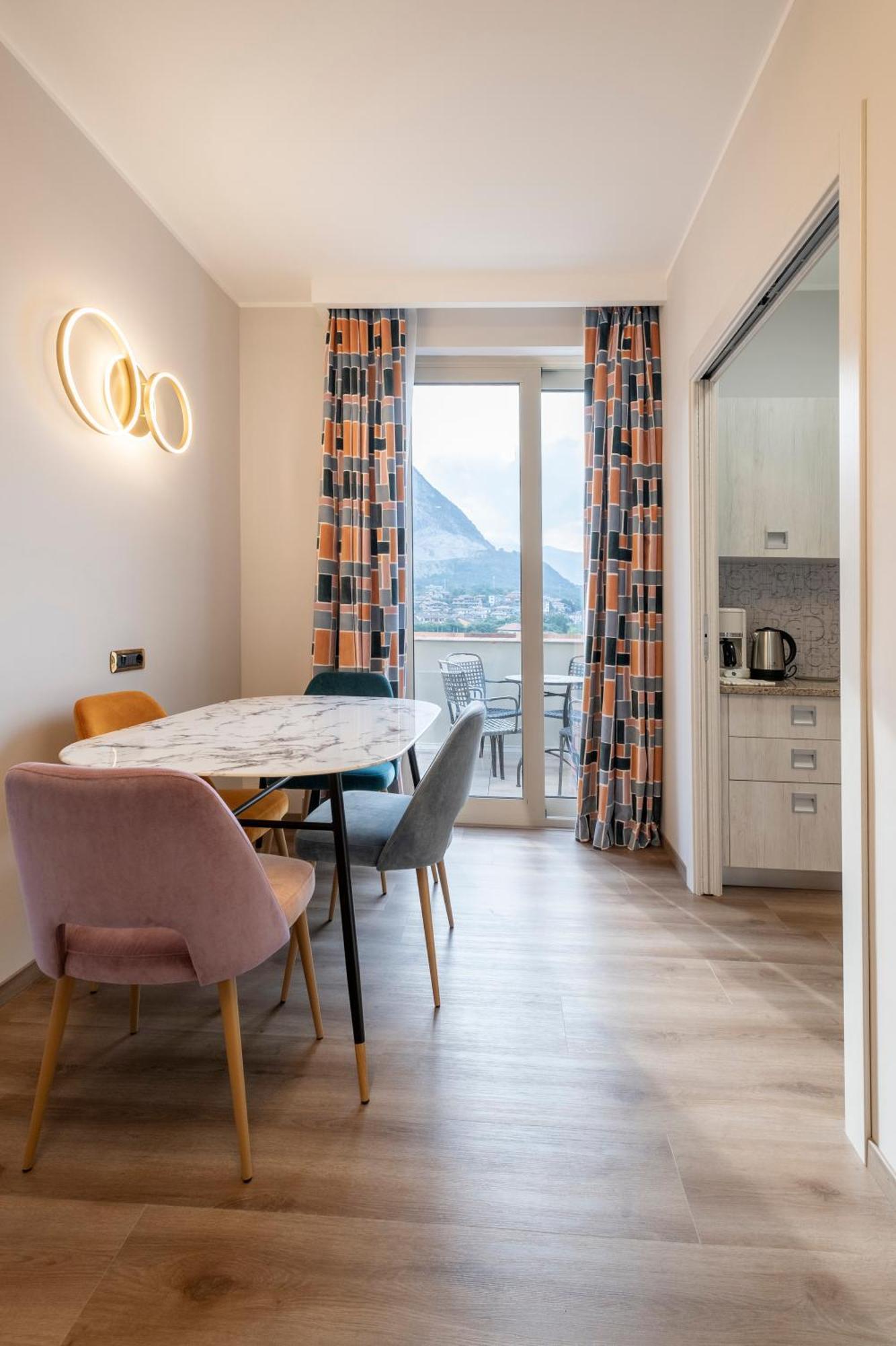 Residence Carl&Do Baveno Eksteriør bilde